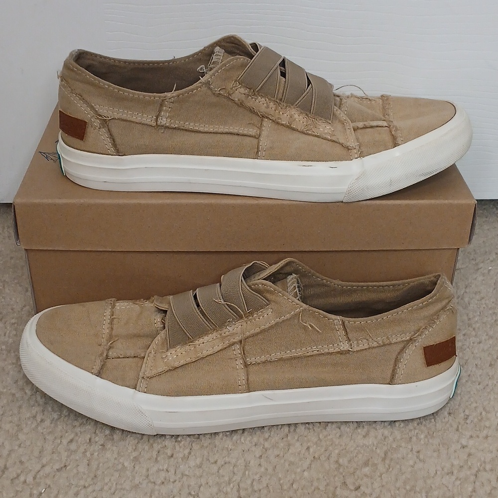 Blowfish Malibu Tan Canvas Slip-On Sneakers Womens 10